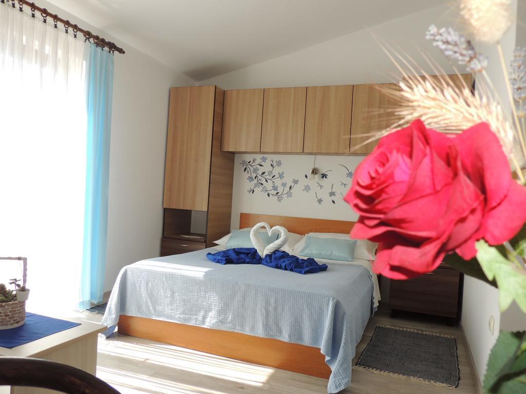 Apartments Barcarola พาก ภายนอก รูปภาพ